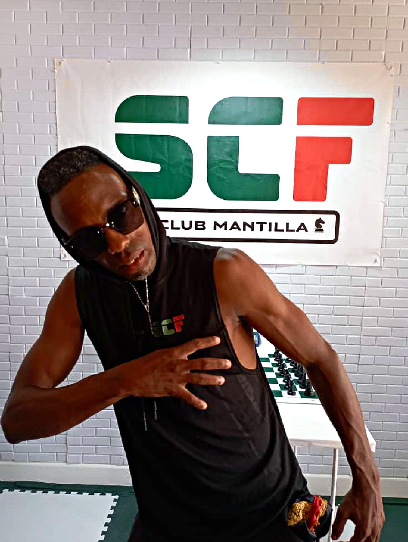 SCF fighter, black tank, board in the back